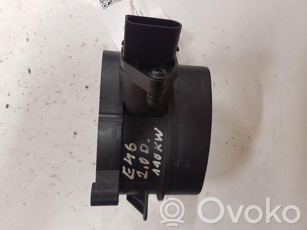 BMW 5 E39 Mass air flow meter 