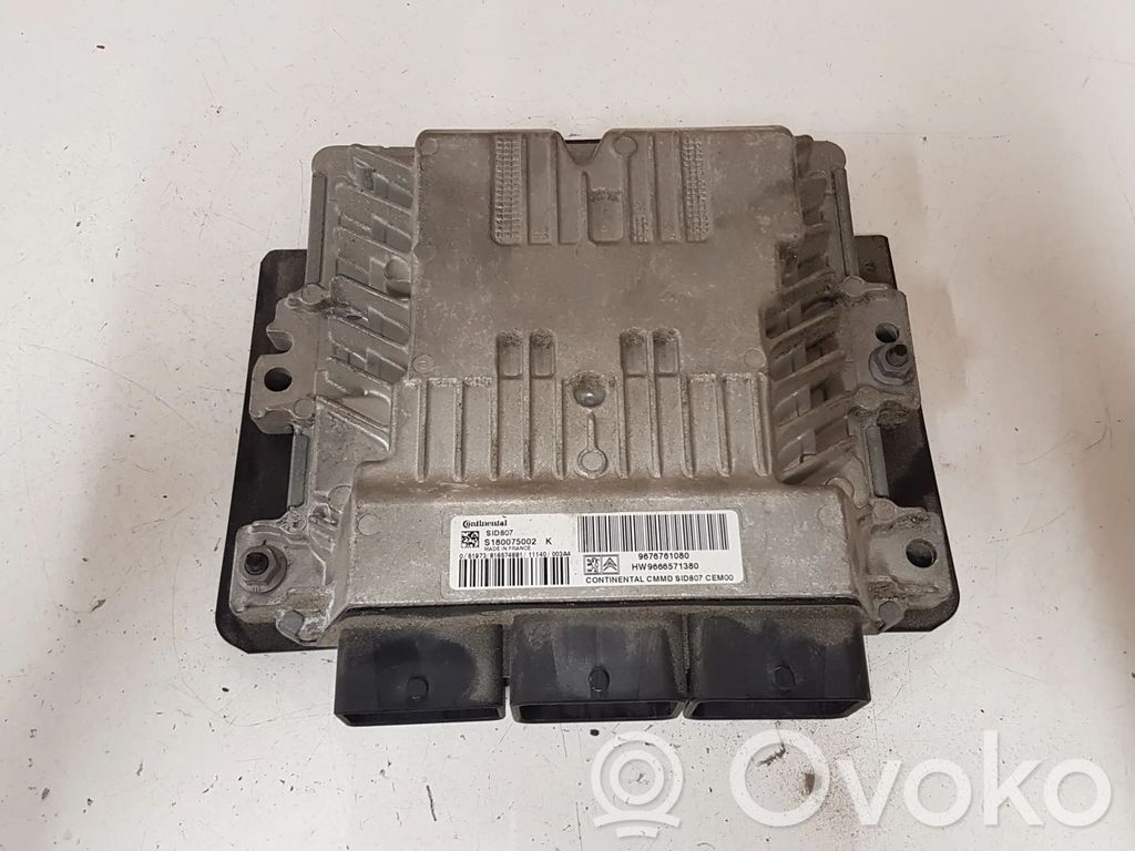 Peugeot 3008 I Engine control unit/module 