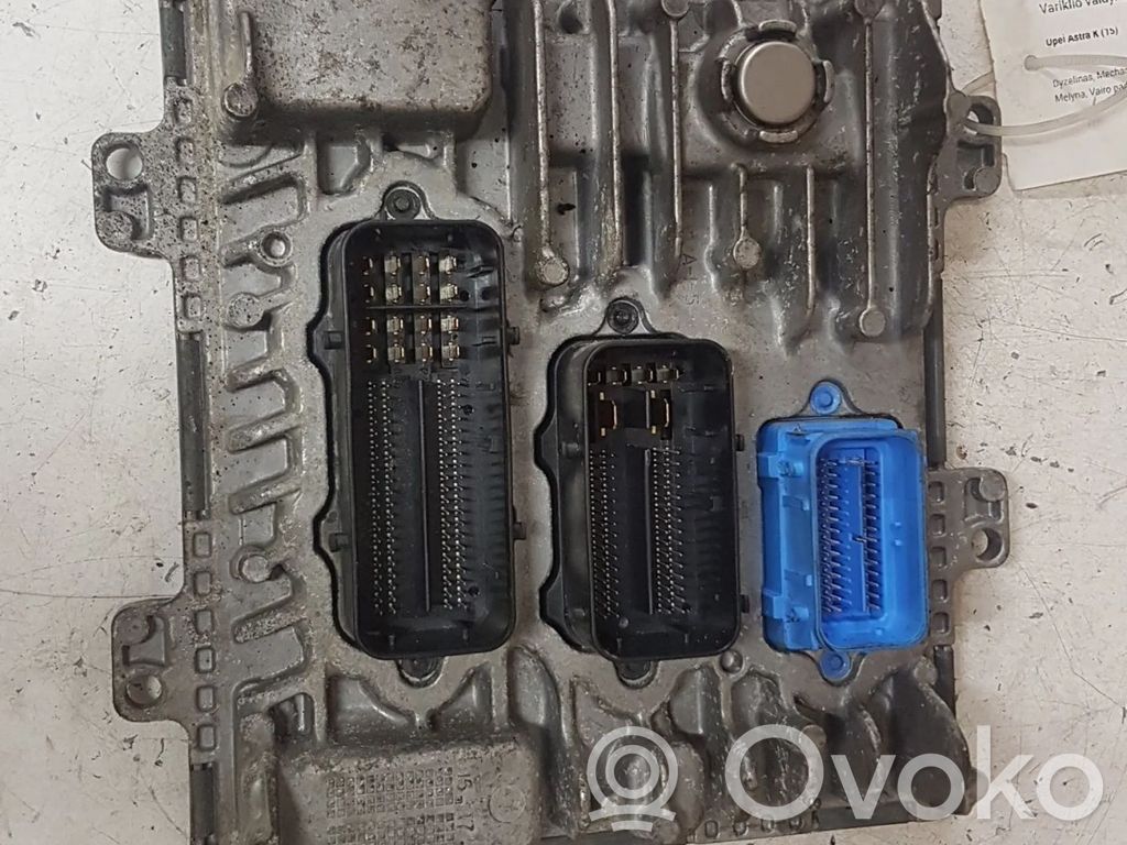 Opel Astra K Engine control unit/module 