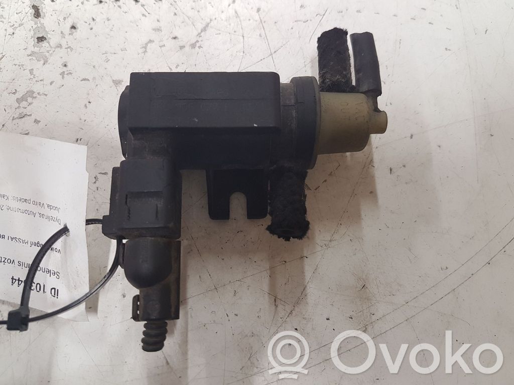 Volkswagen PASSAT B6 Electroválvula del turbo 