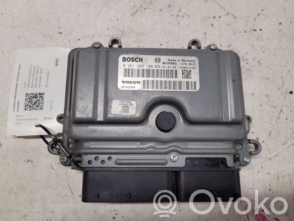 Volvo V40 Cross country Engine control unit/module 