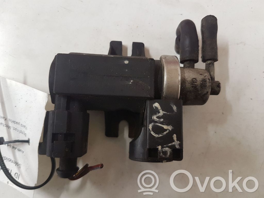 Audi A4 S4 B6 8E 8H Zawór podciśnienia / Elektrozawór turbiny 