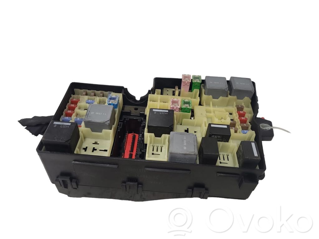 Volvo V40 Drošinātāju bloks 