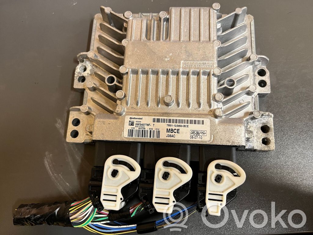 Ford Focus Variklio valdymo blokas 