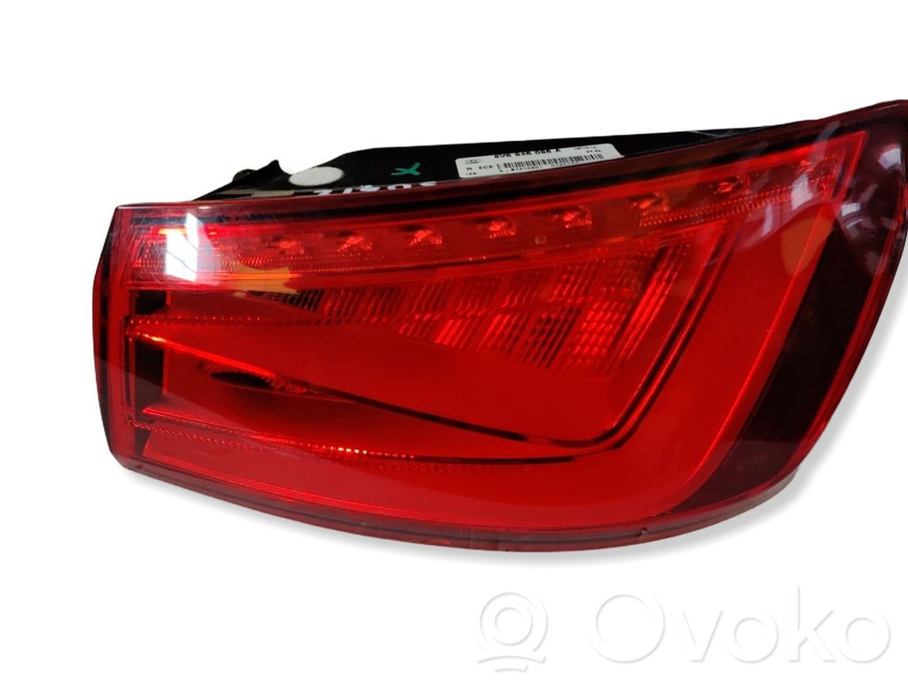 Lampa tylna   8V5945096A