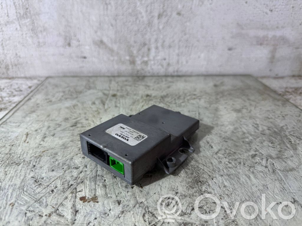 Volvo V50 GPS navigation control unit/module 