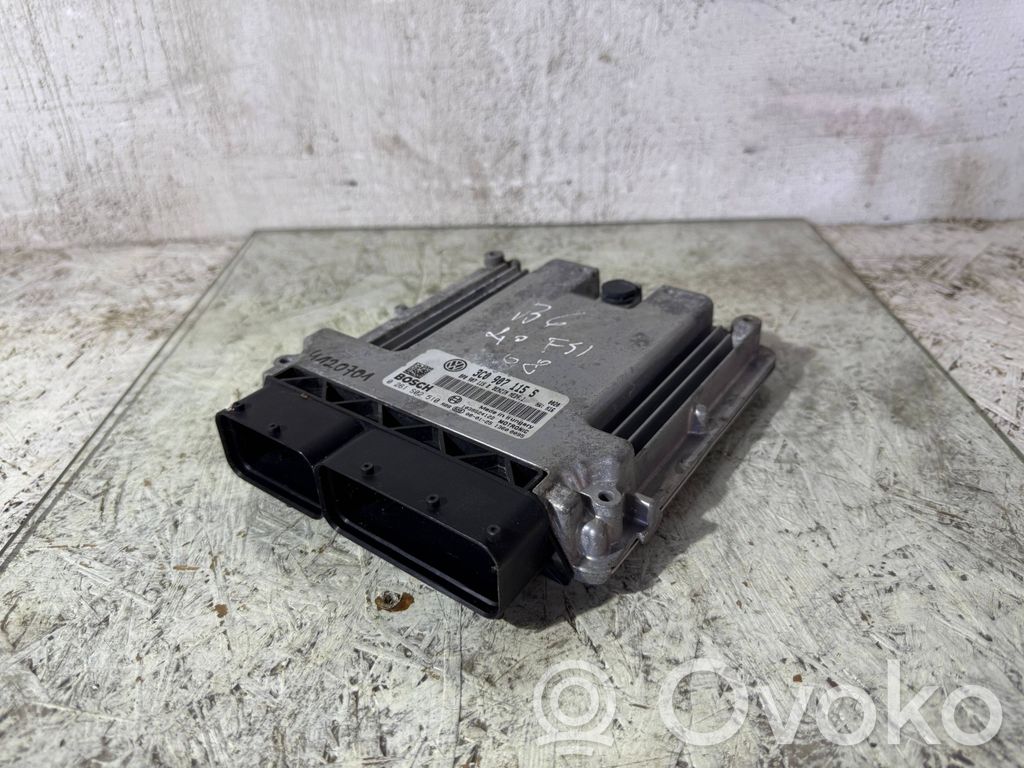 Volkswagen PASSAT B6 Engine control unit/module 