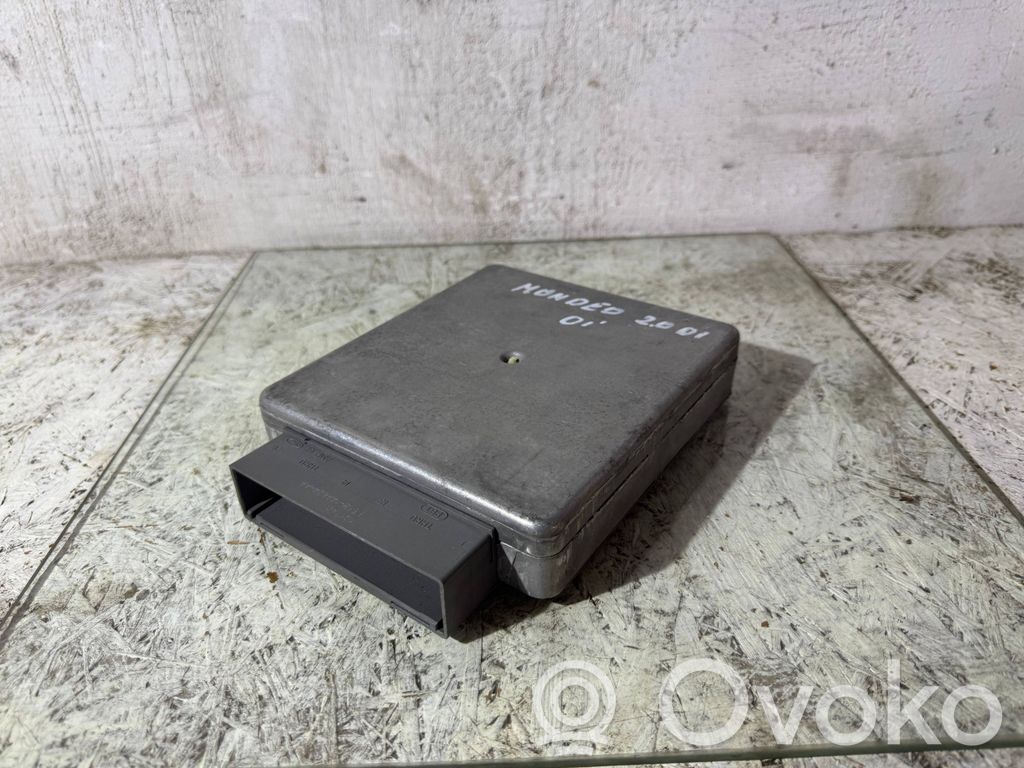 Ford Mondeo Mk III Engine control unit/module 