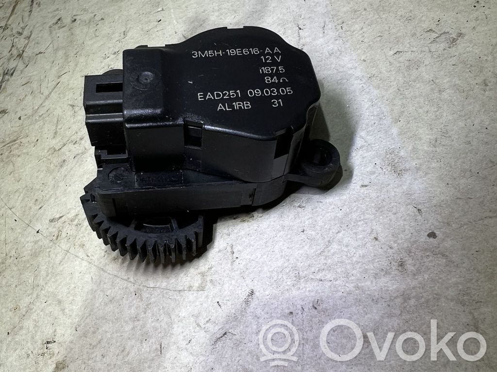 Ford Focus C-MAX Stellmotor Heizung Klima 
