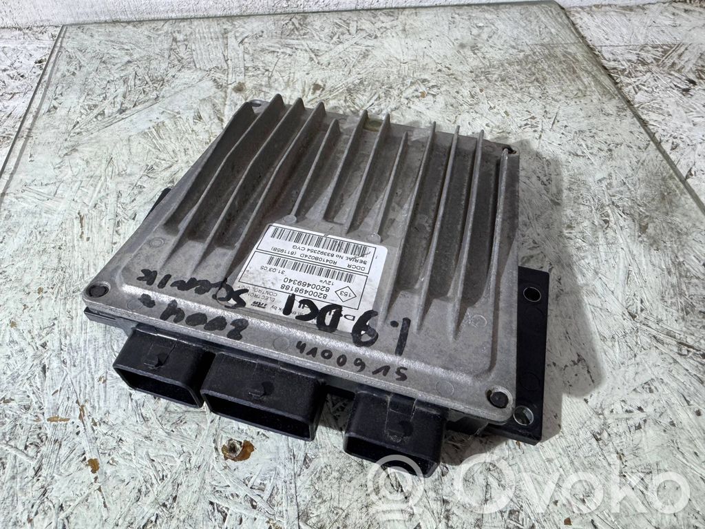 Renault Megane II Engine control unit/module 