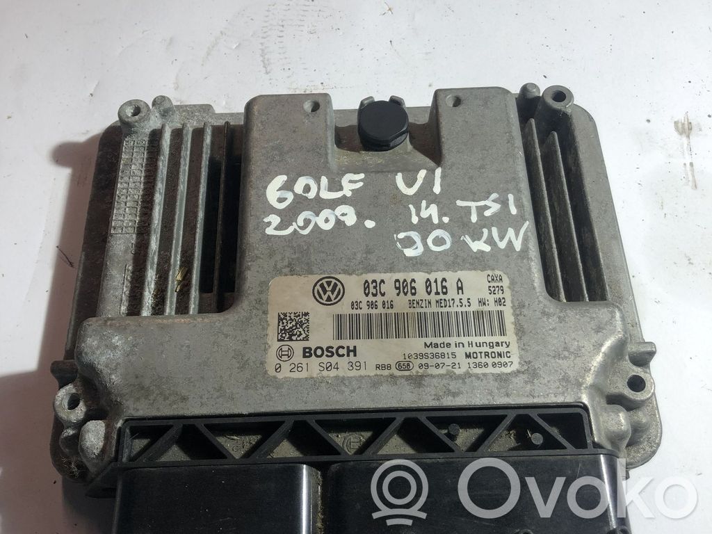 Volkswagen Golf VI Engine control unit/module 