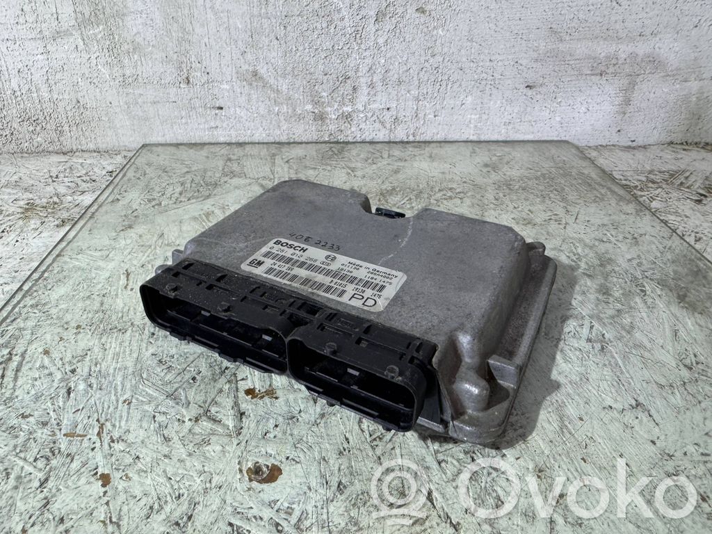 Opel Zafira A Engine control unit/module 
