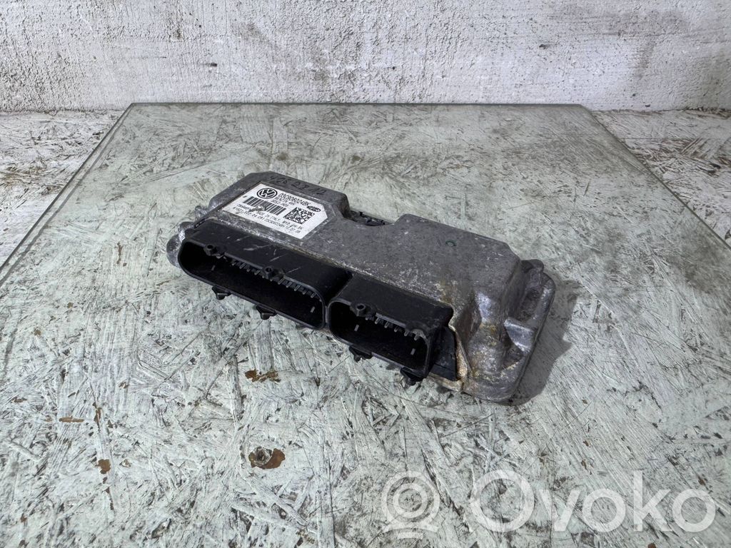Volkswagen Golf VI Variklio valdymo blokas 