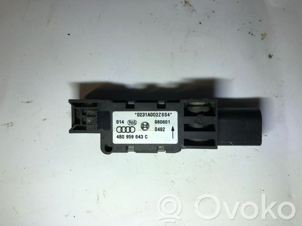 Audi A4 S4 B6 8E 8H Czujnik uderzenia Airbag 