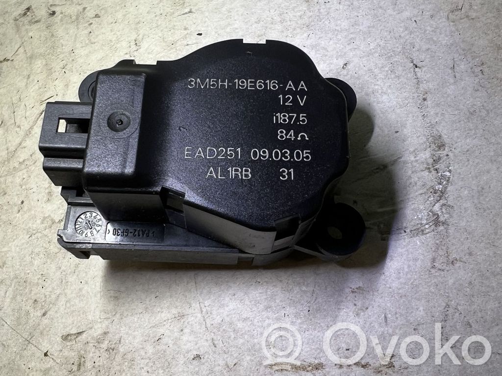 Ford Focus C-MAX Stellmotor Heizung Klima 