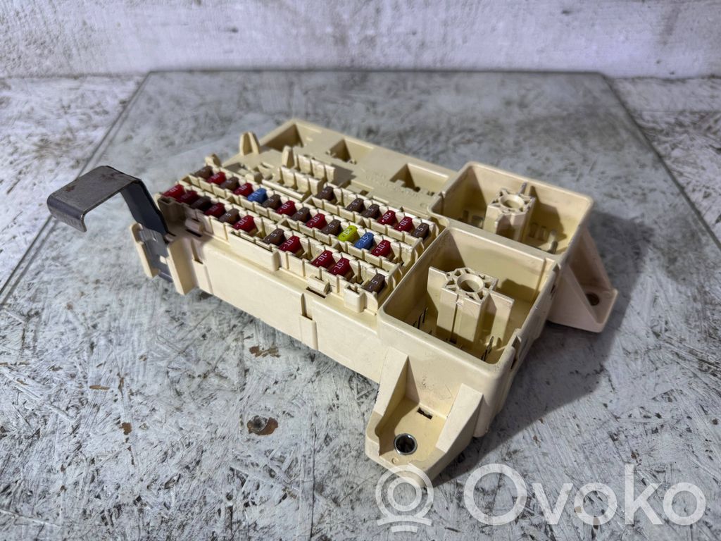 Jaguar S-Type Juego de caja de fusibles 
