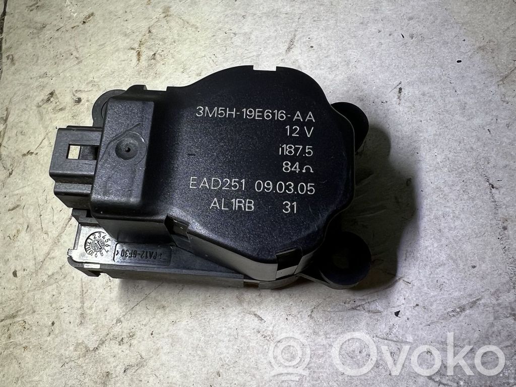 Ford Focus C-MAX Stellmotor Heizung Klima 