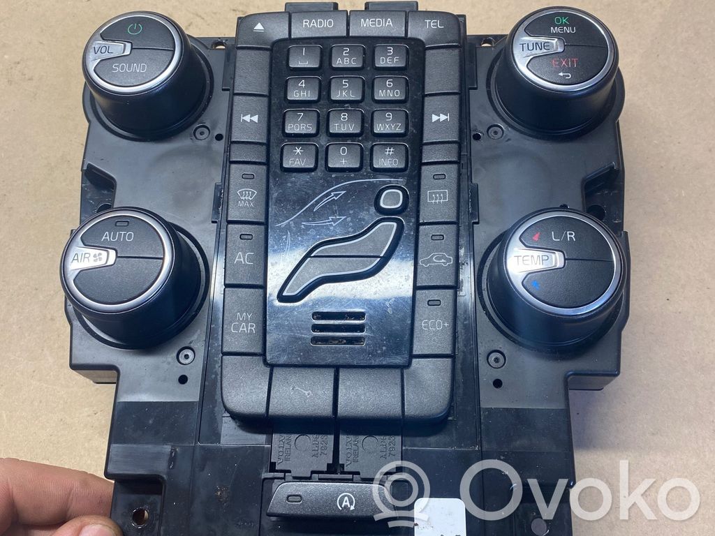Volvo V40 Climate control unit 
