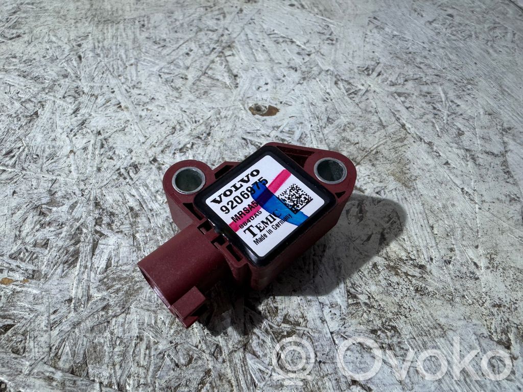 Volvo V50 Airbag deployment crash/impact sensor 