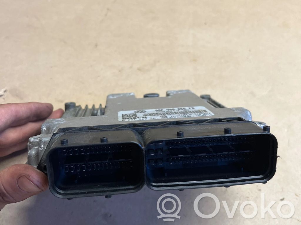 Volkswagen PASSAT B6 Engine control unit/module 