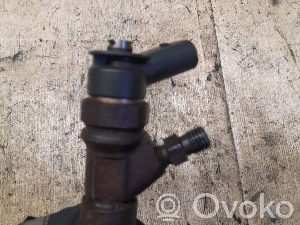 BMW 5 E60 E61 Fuel injector 