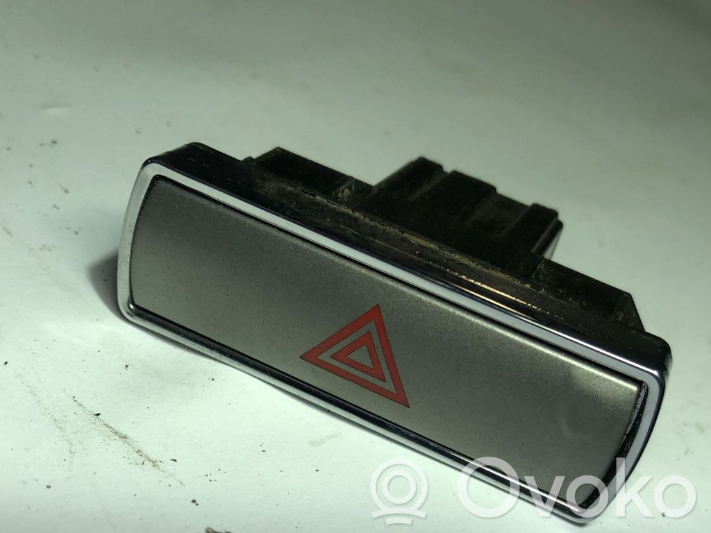 Ford Mondeo MK IV Hazard light switch 