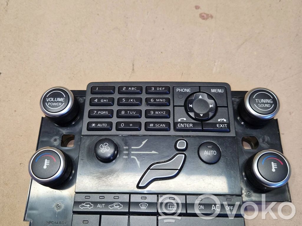 Volvo V70 Climate control unit 