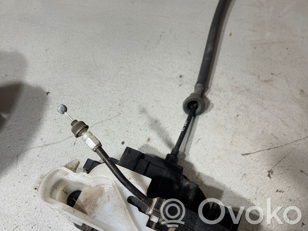 KIA Ceed Etuoven lukko 