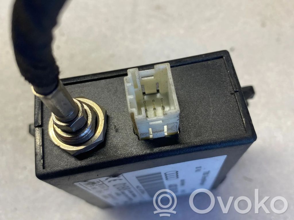 Audi A6 Allroad C5 Aerial antenna amplifier 