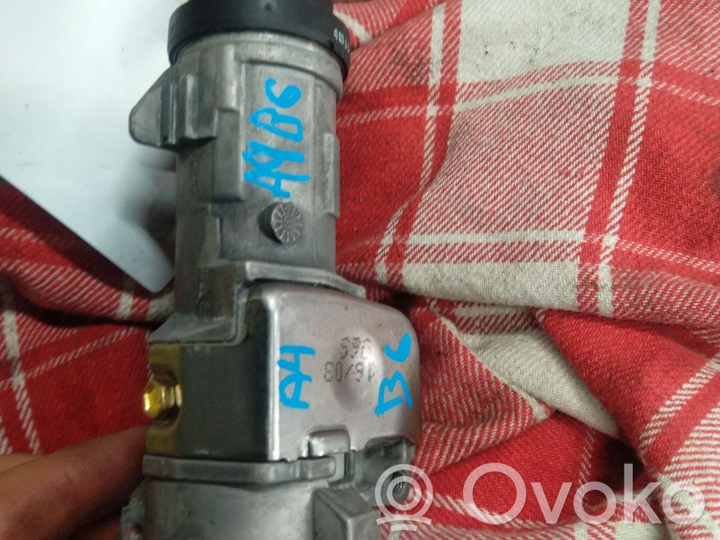 Audi A4 S4 B6 8E 8H Ignition lock contact 