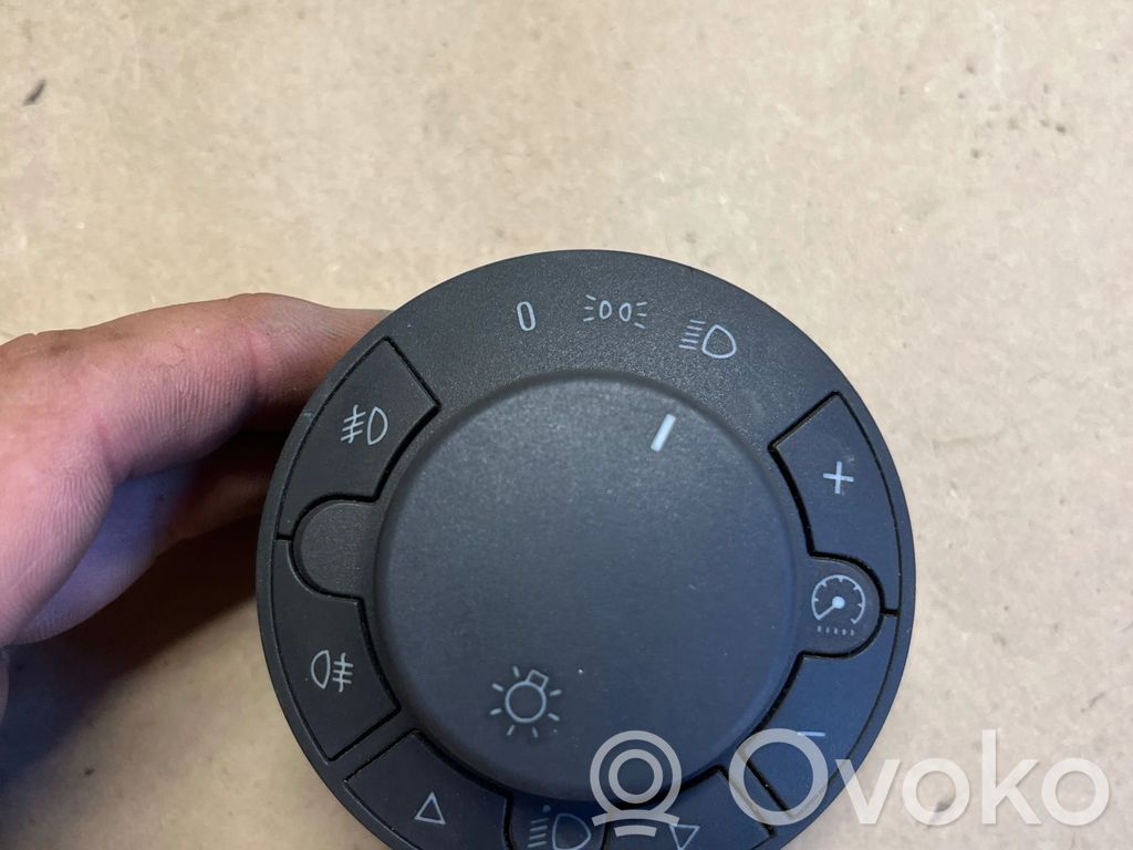 Opel Corsa D Light switch 