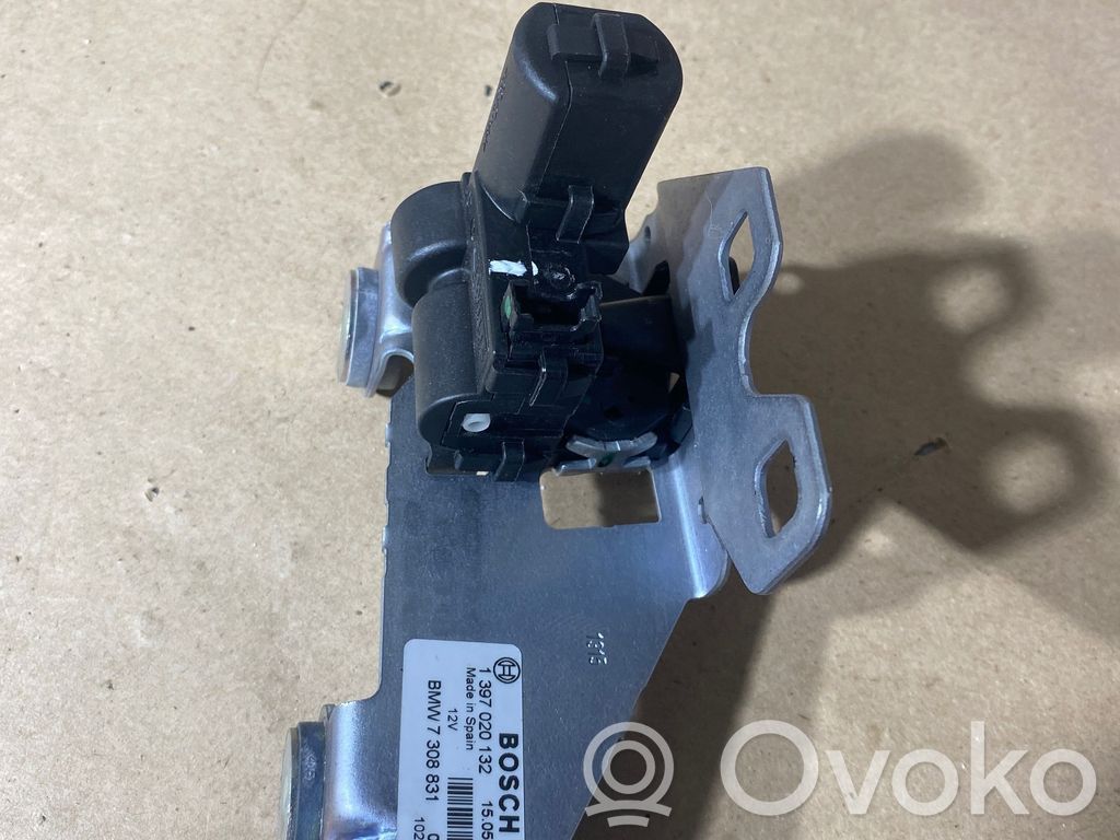 BMW 3 F30 F35 F31 Tailgate window lock/catch/latch 