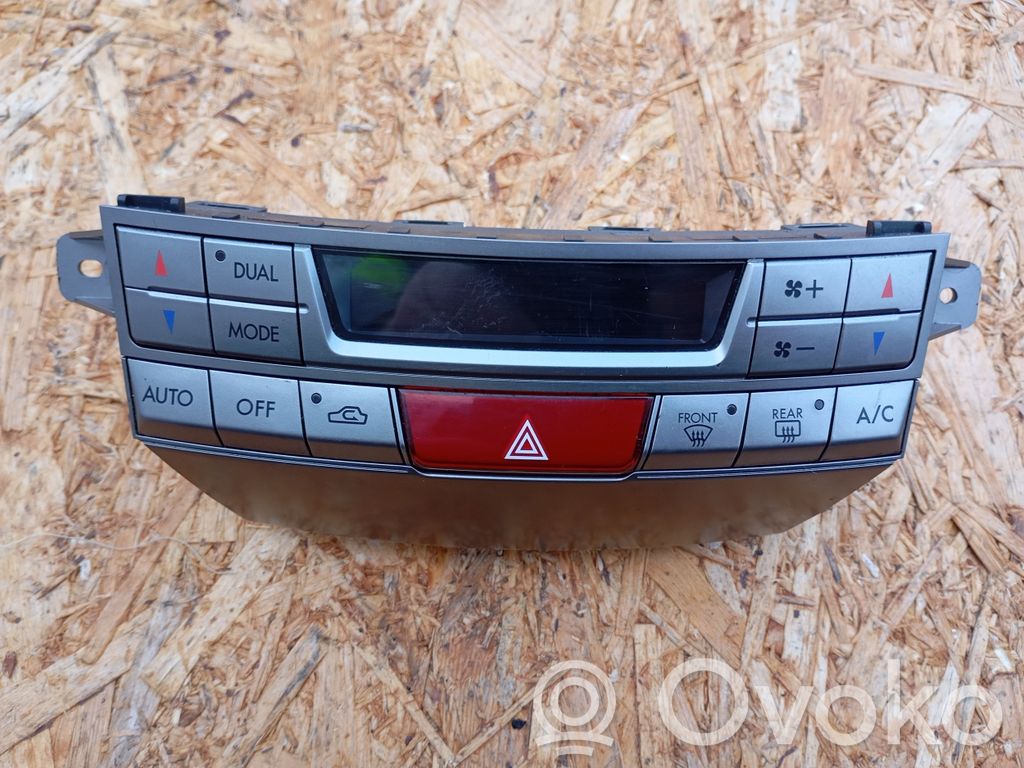 Subaru Outback Climate control unit 