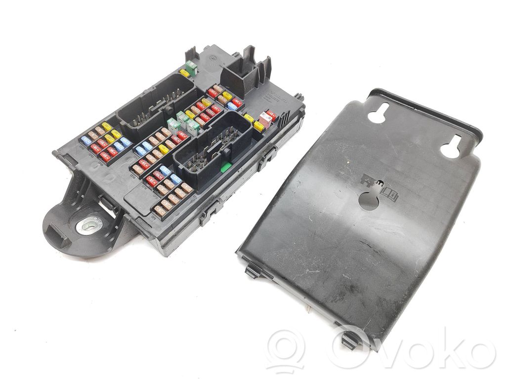 Volvo S90, V90 Fuse module 