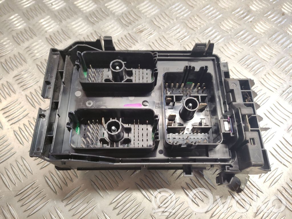 Opel Astra K Sulakemoduuli 