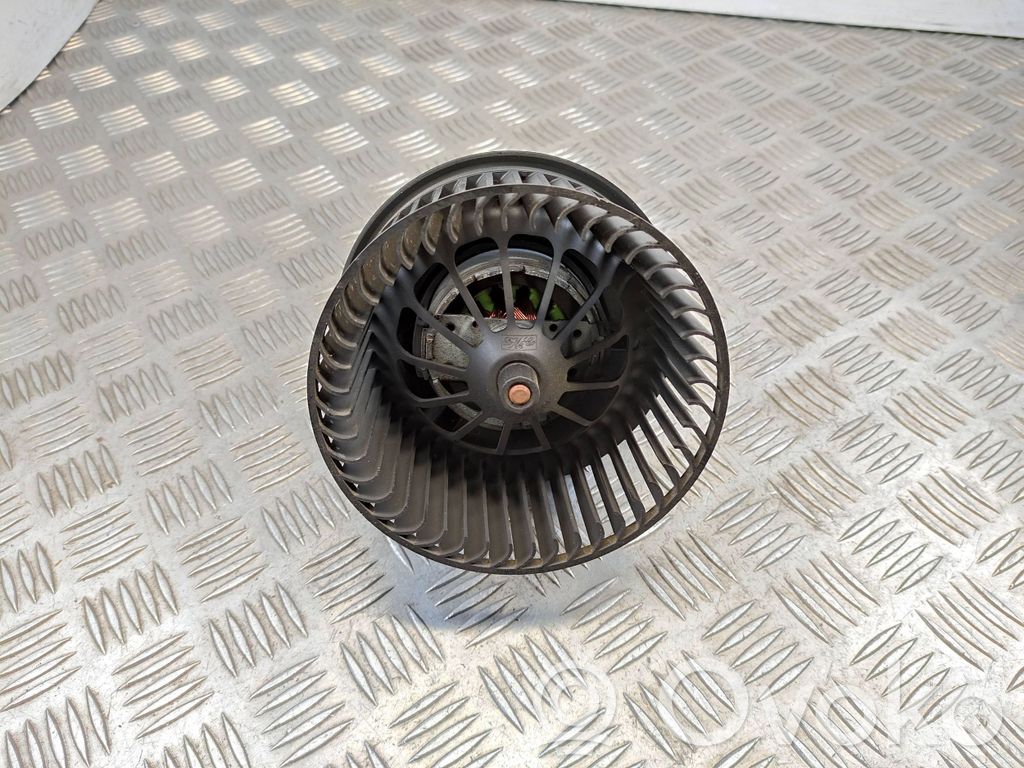 Ford Kuga I Pečiuko ventiliatorius/ putikas 