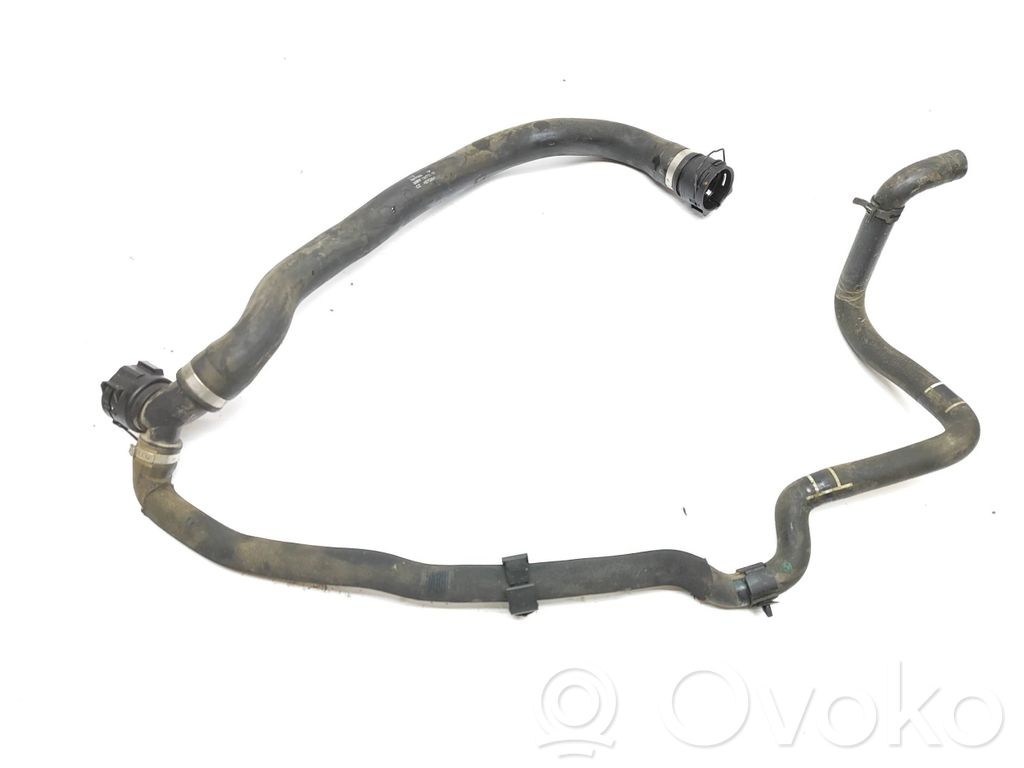 BMW 2 F46 Engine coolant pipe/hose 