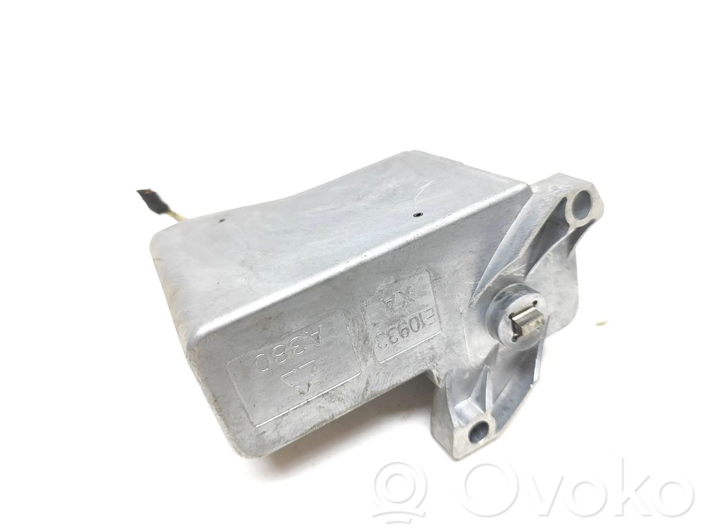 Jaguar XF X250 Steering wheel lock 
