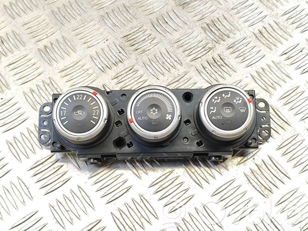 Mitsubishi Outlander Climate control unit 
