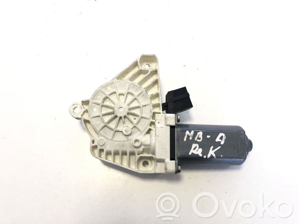 Mercedes-Benz A W169 Silnik regulatora szyby drzwi przednich 