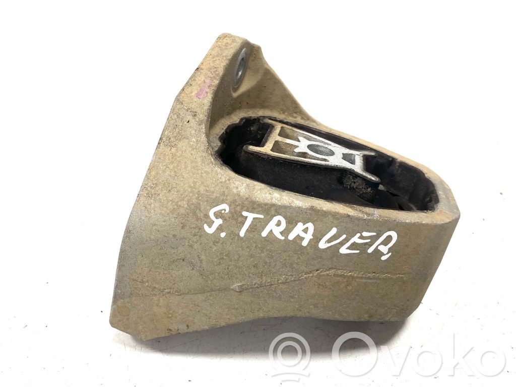 Volvo XC90 Engine mount bracket 