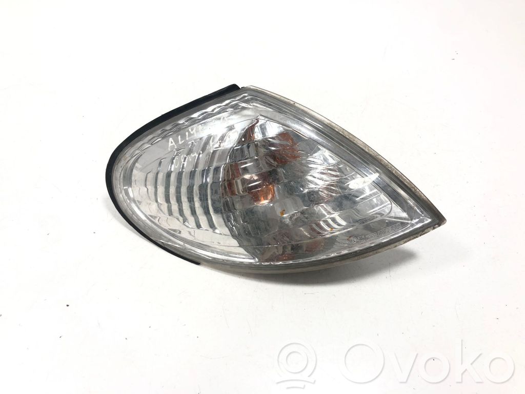 Nissan Almera N16 Front indicator light 