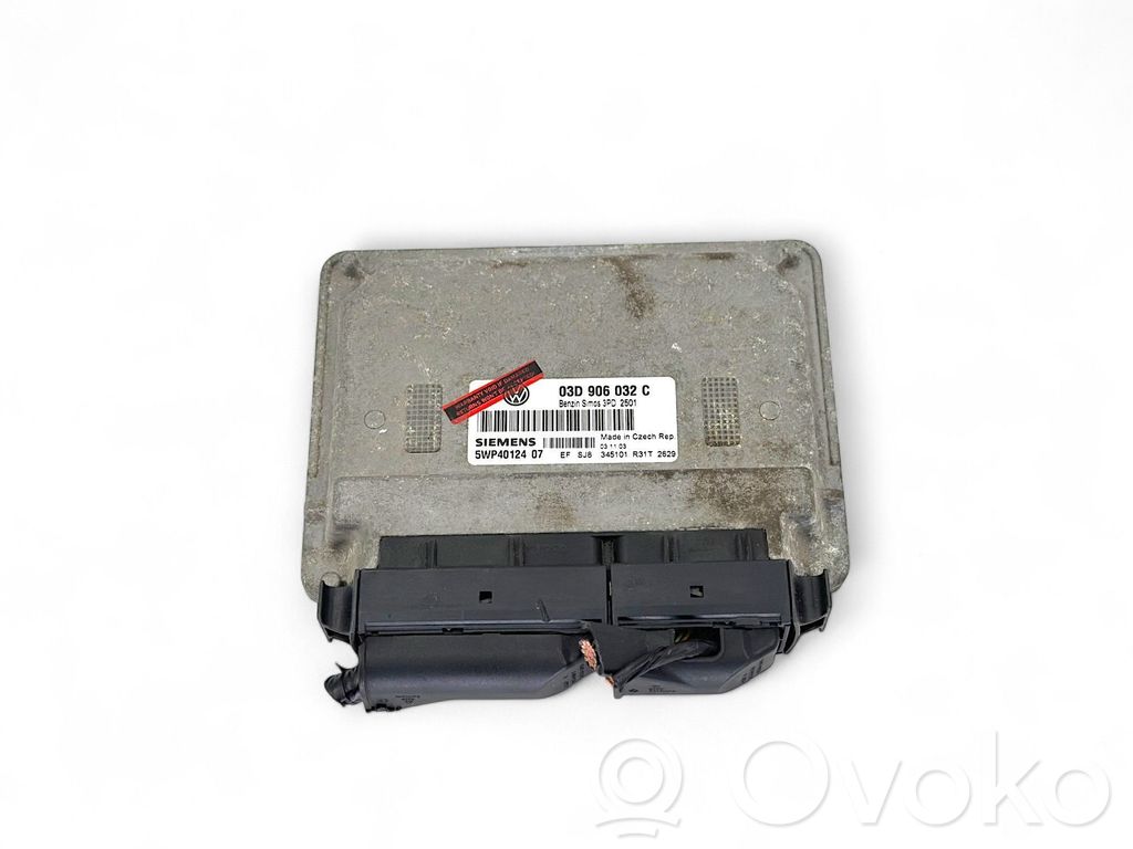 Volkswagen Polo IV 9N3 Engine control unit/module 