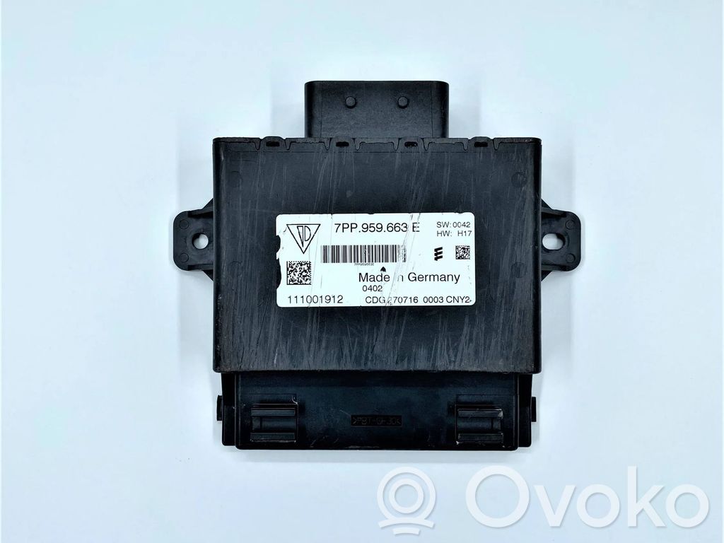 Porsche Panamera (970) Voltage converter/converter module 