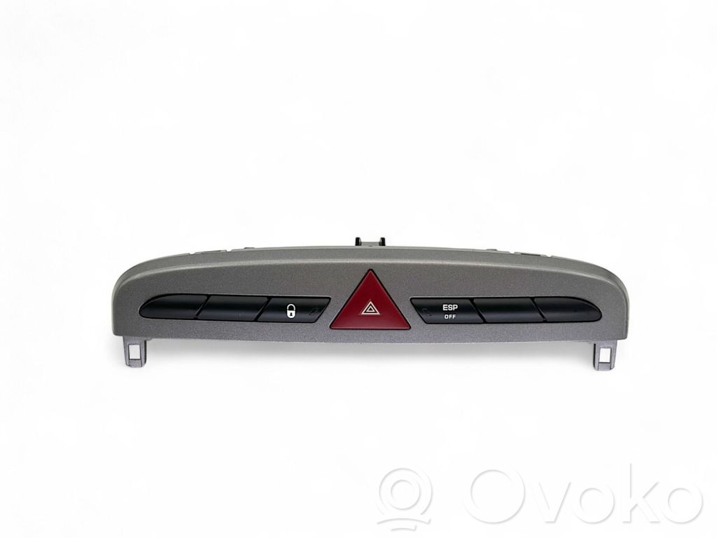 Peugeot 308 SW  Avārijas lukturu slēdzis 