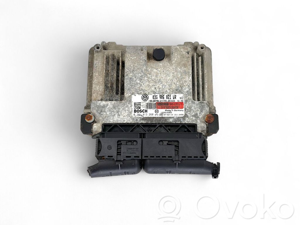 Volkswagen PASSAT B6 Engine control unit/module 