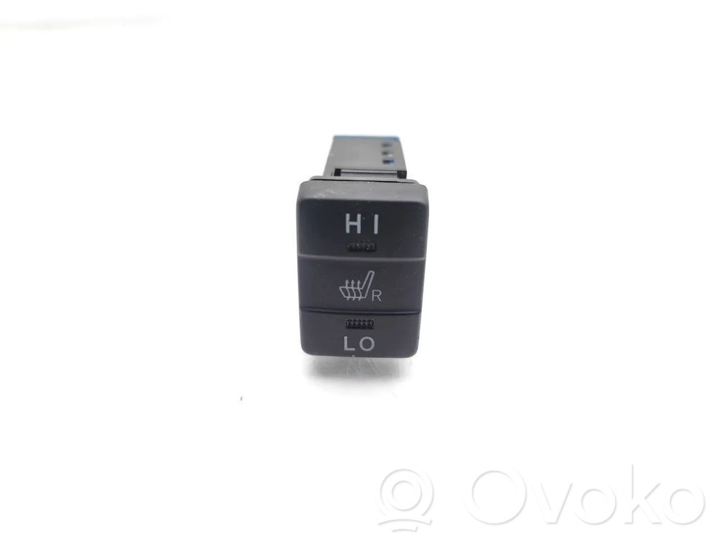 Toyota Auris E180 Interruptor de calefacción del asiento 