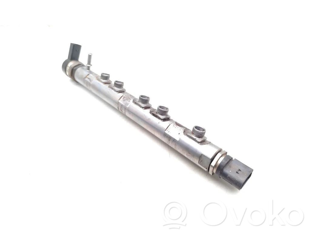BMW 1 E81 E87 Fuel main line pipe 