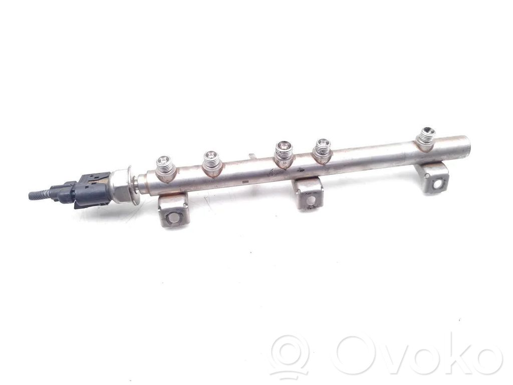BMW 1 E81 E87 Fuel main line pipe 