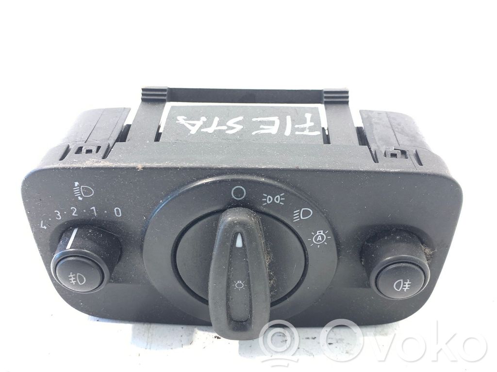 Ford Fiesta Interruptor de luz 